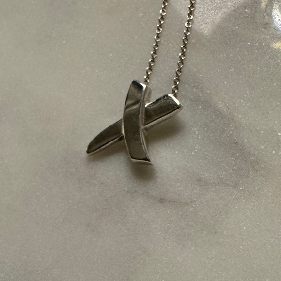 HP! 🎉💕 Tiffany & Co. Paloma’s Graffiti X Pendant, Sterling Silver - Picture 4 of 10